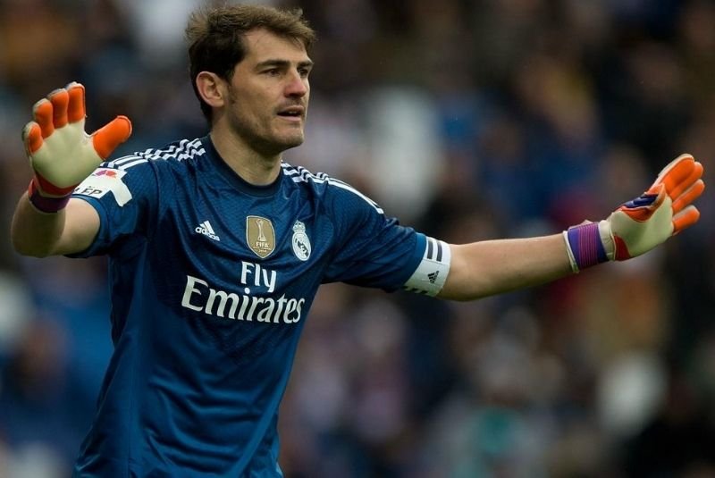 Đội hình tiêu biểu La Liga mọi thời đại: Thánh Iker Casillas