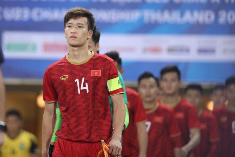 Đội hình những cầu thủ cao nhất Việt Nam: Tiền vệ tấn công Nguyễn Hoàng Đức (1m84)