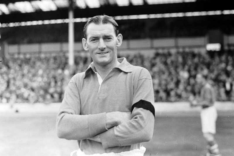 HLV Phil Taylor khi còn thi đấu cho Liverpool năm 1952