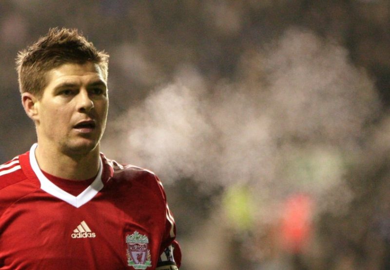 Steven Gerrard, thủ lĩnh tuyến giữa của Liverpool