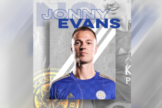 Jonny Evans là trụ cột tại Leicester