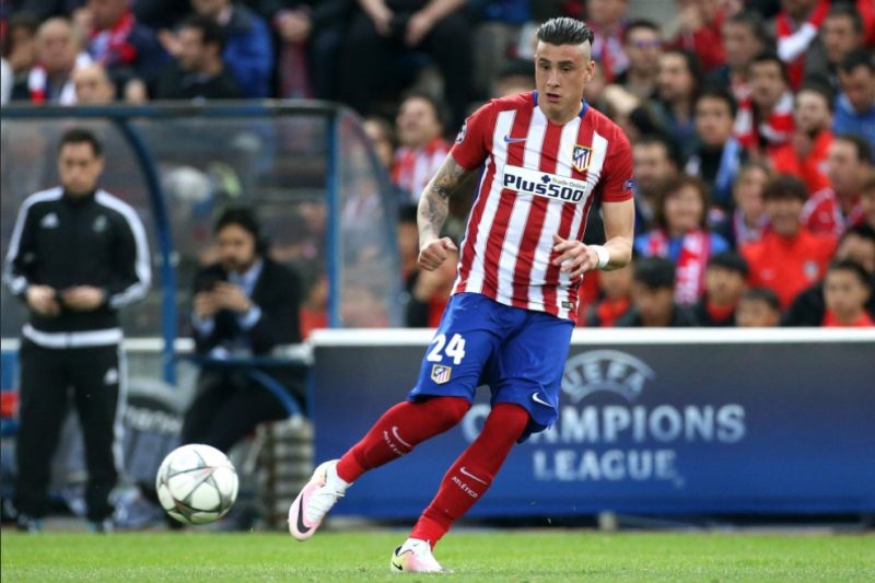 Anh đã ký hợp đồng với Atletico Madrid khi vừa mới lên 18