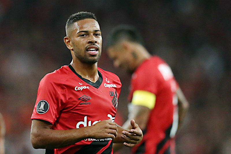 Renan Lodi là một sản phẩm của lò đào tạo Atletico Paranaense