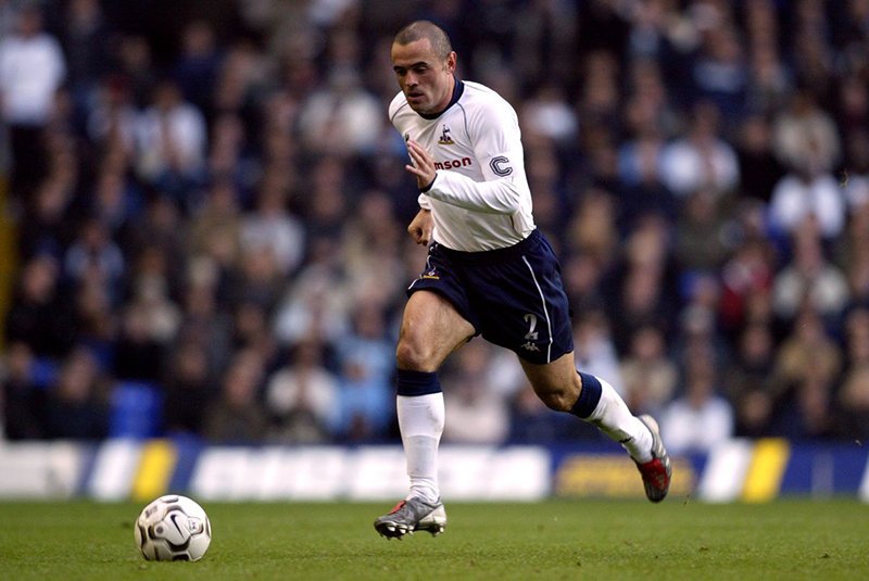 Đội hình Tottenham mạnh nhất mọi thời đại: Stephen Carr đã có 13 năm cống hiến cho Tottenham