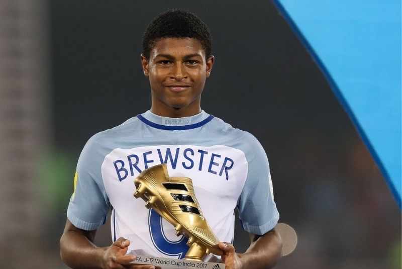 Rhian Brewster nhận danh hiệu chiếc giày vàng tại U17 - World Cup năm 2017