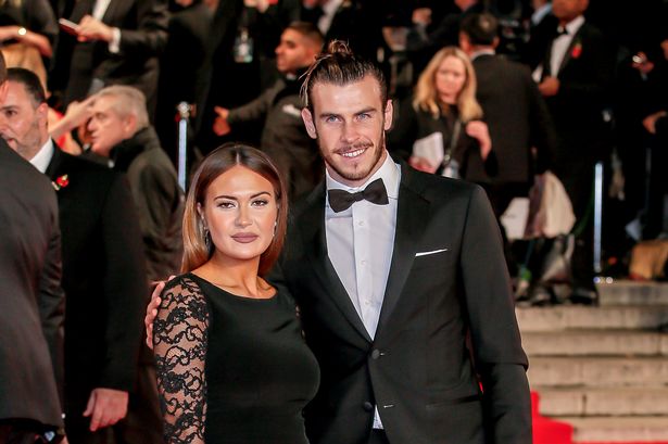 Hai vợ chồng Emma Rhys-Jones và Gareth Bale