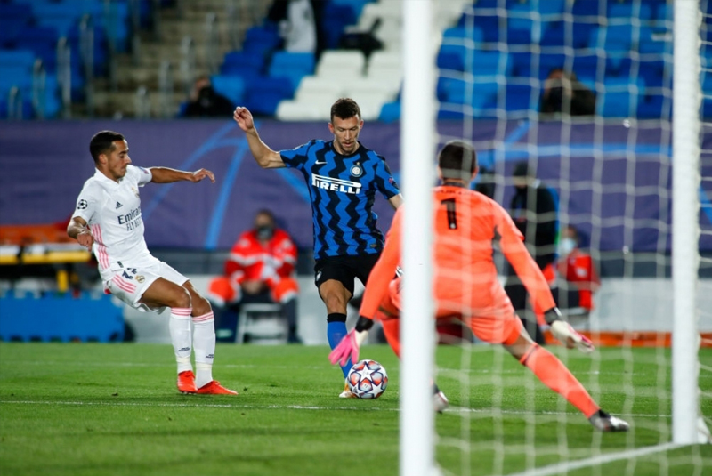 Real Madrid vs Inter Milan – Đội khách cân bằng tỉ số 2-2 với một pha dứt điểm hiểm hóc của Perisic