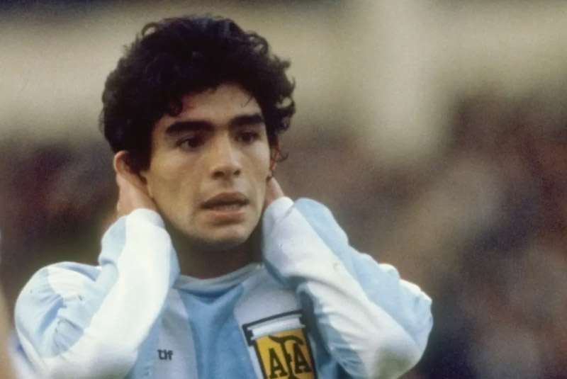 Diego Maradona trẻ