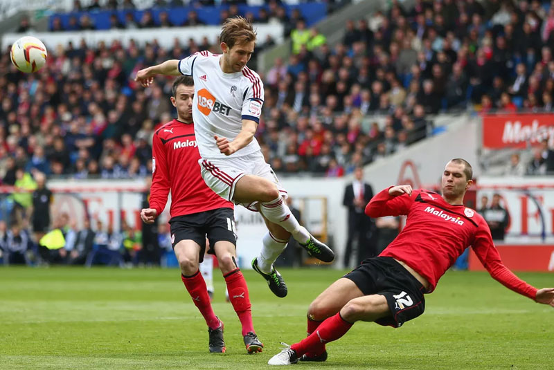 dawson phiêu dạt sang bolton