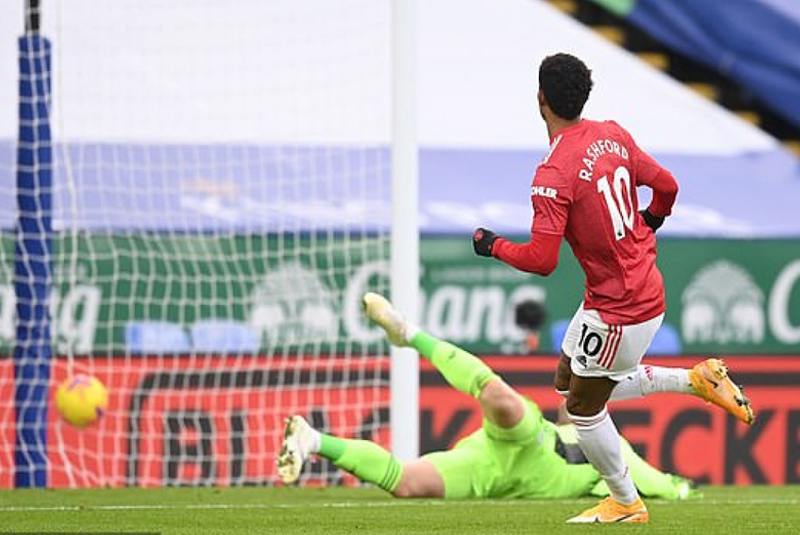 Rashford là người mở tỉ số cho trận đại chiến giữa Leicester City vs Manchester United