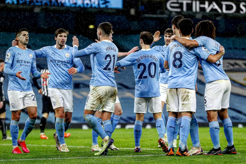 Pep cho rằng Man City hoàn hảo, chính thức trở lại cuộc đua vô địch