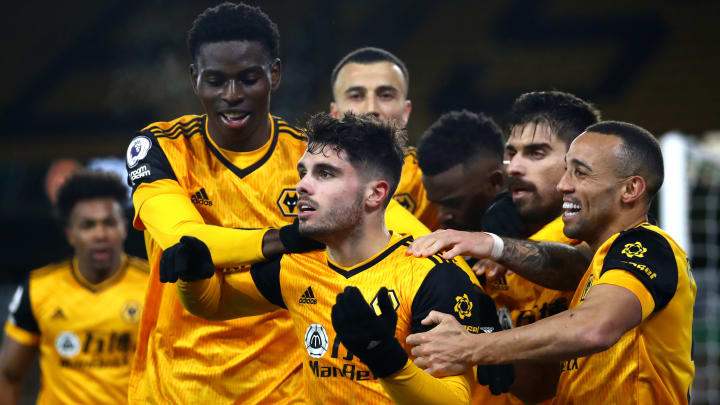 Neto là người hùng của Wolves ở trận đấu này