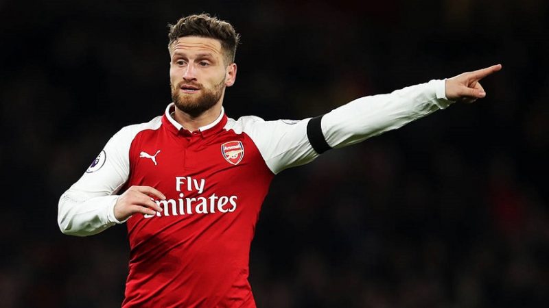 Mustafi phải ra đi để tìm kiếm cơ hội dự Euro 2021