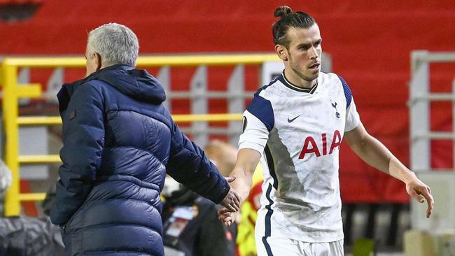 Bale vẫn đang làm bạn với ghế dự bị vì chấn thương cùng phong độ không tốt