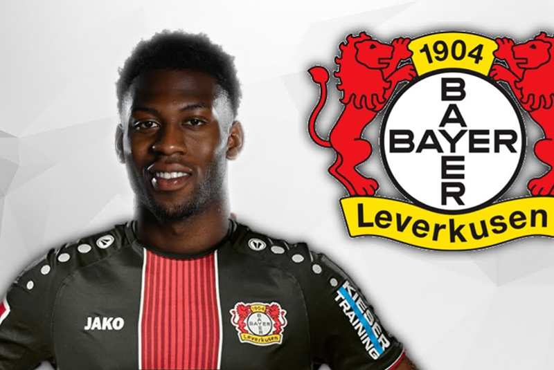 Timothy Fosu-Mensah sắp rời M.U để đầu quân cho Leverkusen