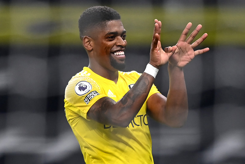 Ivan Cavaleiro đã xé lưới đội bóng cũ Tottenham