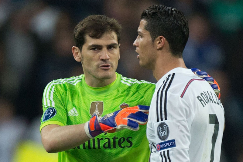 Ronaldo và Casillas trong màu áo Real Maddrid