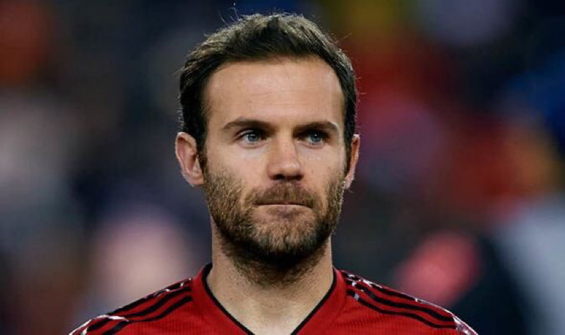 Ngày Mata rời Manchester United không còn xa