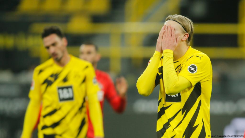 Dortmund thể hiện bộ mặt phập phù trong thời gian qua