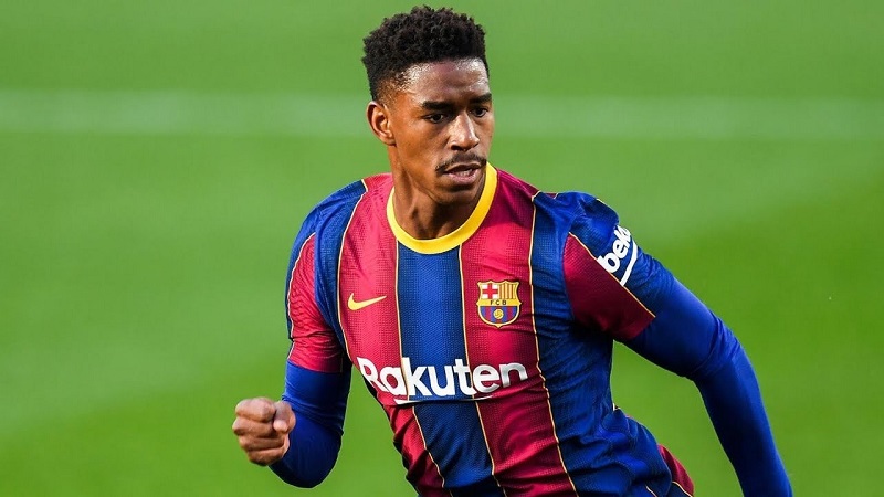 Arsenal muốn có Junior Firpo của Barcelona