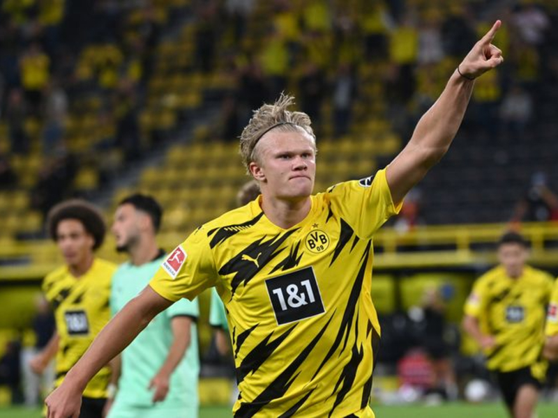 Haaland tiếp tục thể hiện hiệu suất ghi bàn đáng sợ tại Dortmund