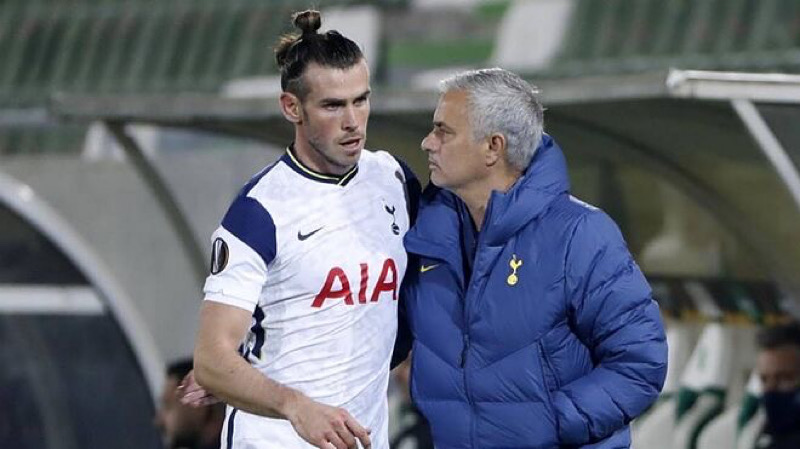 HLV Mourinho bày tỏ sự không hài lòng với Bale