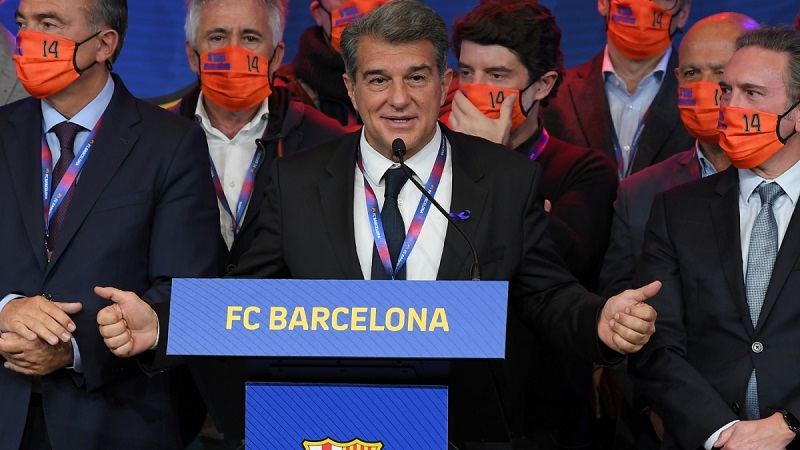 Số phiếu bầu của Joan Laporta áp đảo Victor Font và Toni Freixa