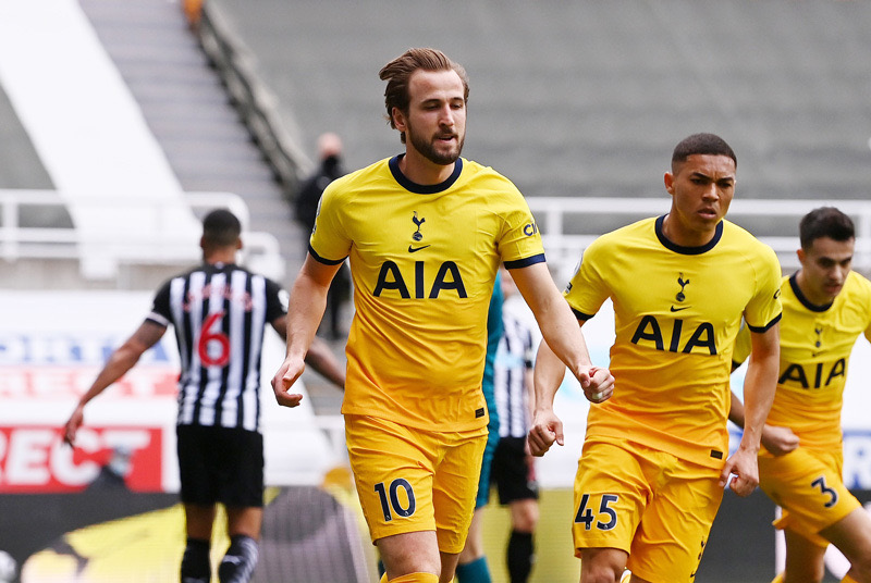 Harry Kane đang từng bước trở thành huyền thoại tại Ngoại Hạng Anh