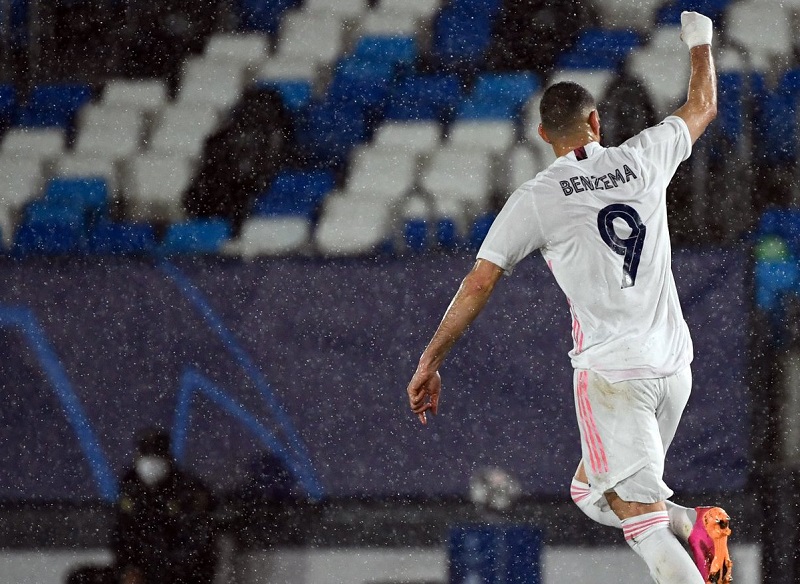 Karim Benzema đã thay Cristiano Ronaldo trở thành cầu thủ Real Madrid nhiều tuổi nhất ghi bàn ở bán kết Champions League