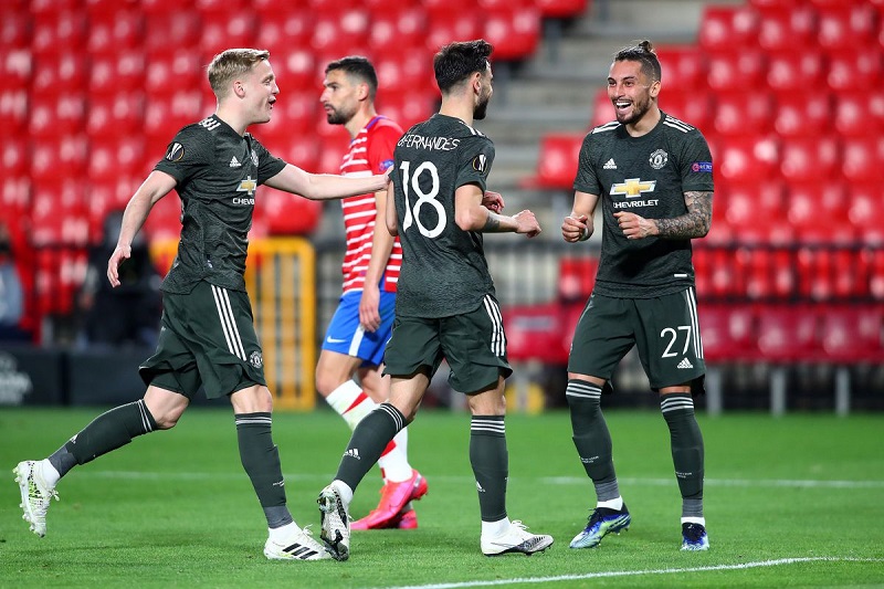 Chiến thắng 0-2 trước Granada giúp Man United có lợi thế lớn