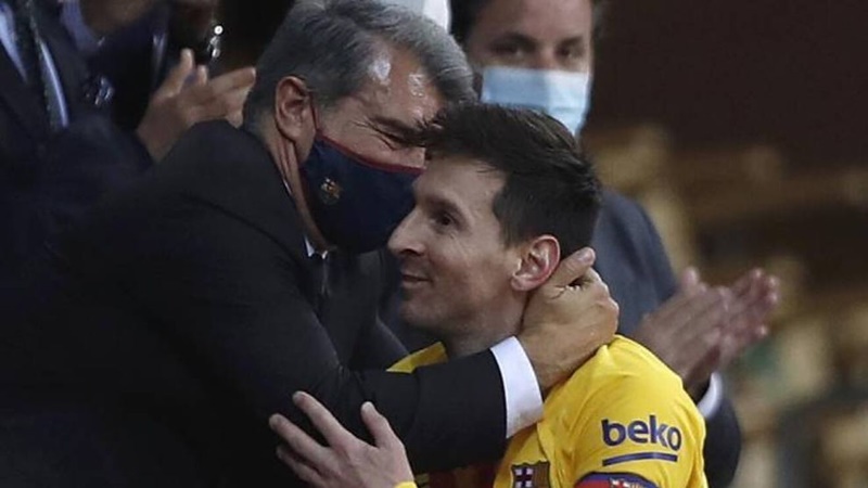 Joan Laporta đặt mục tiêu giữ chân Lionel Messi