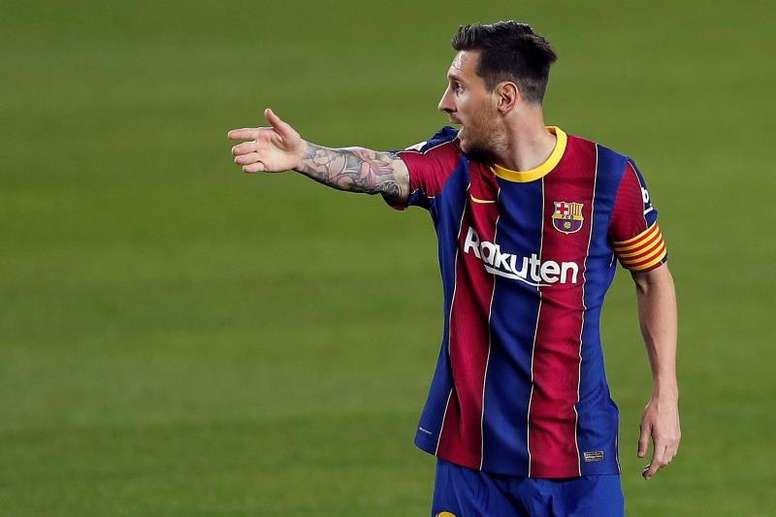 Chuyển nhượng ngày 02/4: Messi ra loạt "yêu sách" để ở lại Nou Camp | Hình 23