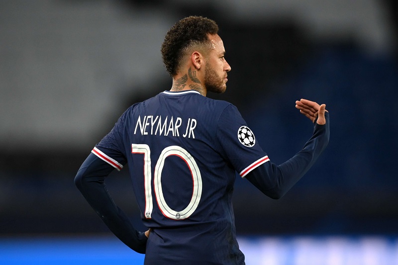 Jamie Carragher cho rằng Neymar nên rời khỏi Paris Saint Germain