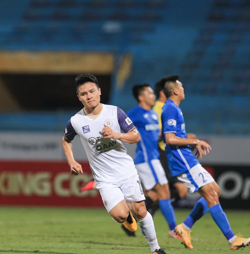 Quang Hải ghi bàn thắng đầu tiên ở V-League 2021