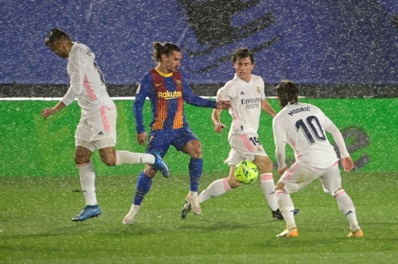 5 điểm nhấn sau trận Real Madrid 2-1 Barcelona: Kền kền trắng thị uy sức mạnh | Hình 5