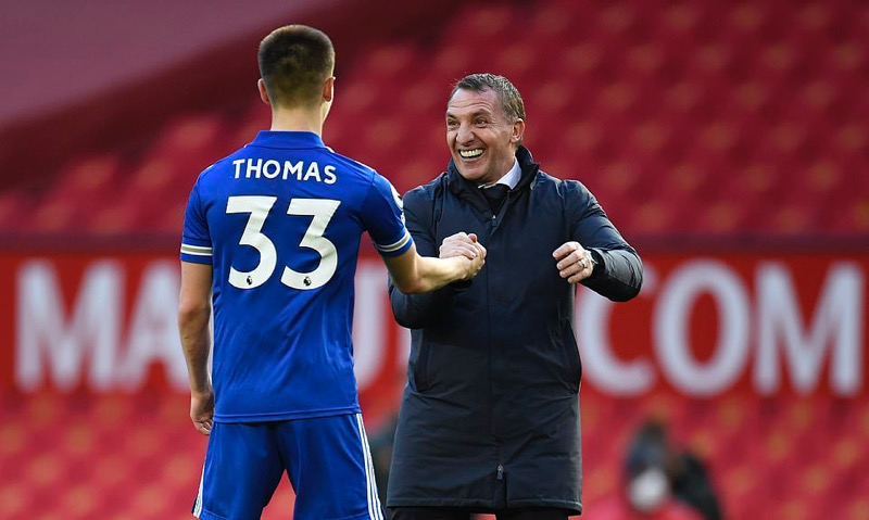 Brendan Rodgers ăn mừng sau khi Thomas ghi bàn mở tỷ số