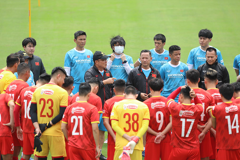 Danh sách 29 cầu thủ ĐT Việt Nam sang UAE khiến nhiều CĐV bất ngờ