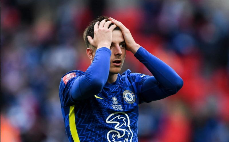 Các cầu thủ Chelsea ngỡ ngàng khi bị từ chối cơ hội ghi bàn