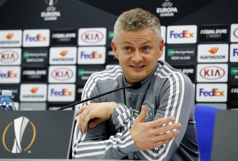 Trong buổi họp báo Europa League mới nhất, HLV Ole Solskjaer thừa nhận sẽ để Maguire tập luyện trước trận gặp Villarreal