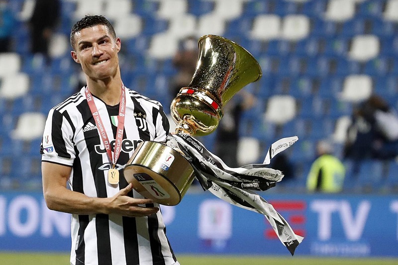Ronaldo tiếp tục có thêm kỷ lục "vô tiền khoáng hậu"