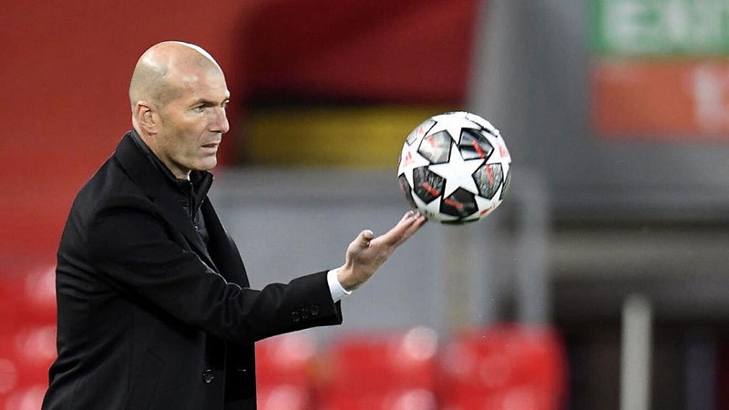 Ngày Zinedine Zidane rời Real Madrid có lẽ đã không còn xa nữa