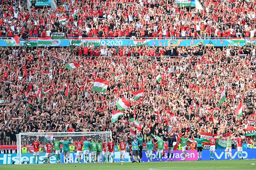 60.000 CĐV Hungary trên khán đài tiếp thêm sức mạnh cho đội nhà