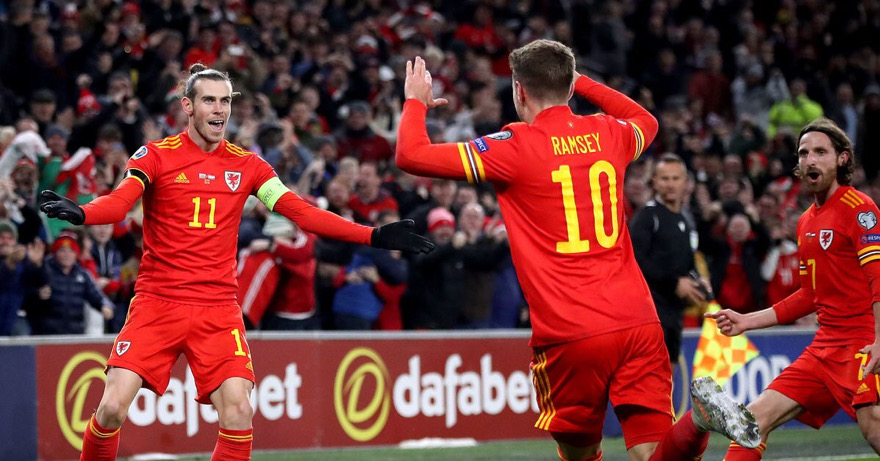 Wales đang sống dựa vào Bale và Ramsey