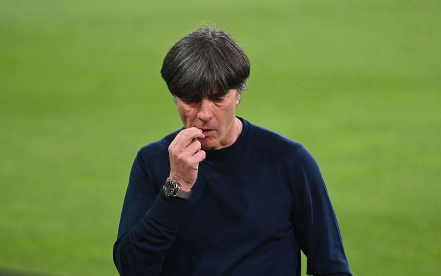 Joachim Low thừa nhận không thể ngăn chặn tuyển Pháp