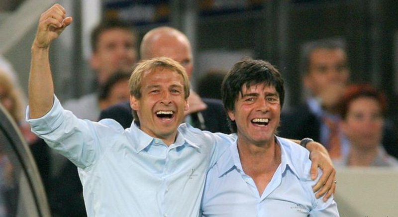 Bước ngoặt trong sự nghiệp đến khi HLV Joachim Low kết hợp với Jurgen Klinsmann