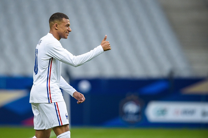 Kylian Mbappe là đầu tàu hàng công của Les Bleus