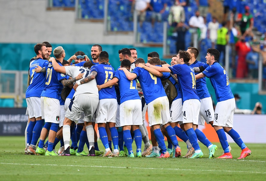 Đội tuyển Ý thiết lập kỷ lục