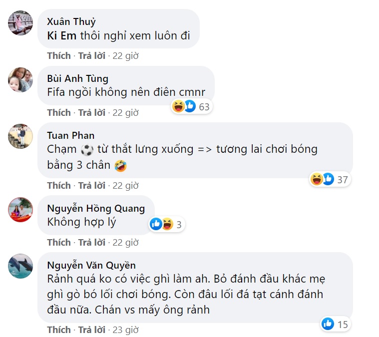 Cổ động viên Nguyễn Văn Quyền có lý do để lo lắng khi mà với luật mới, lối đá tạt cánh đánh đầu sẽ bị xóa sổ