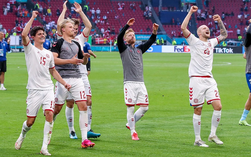 Đan Mạch kịp thời quay trở lại để tiến sâu ở EURO 2021