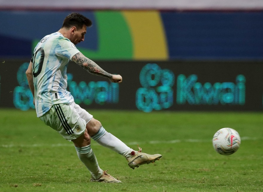 Lionel Messi đang "gồng gánh" Argentina tại giải đấu lần này